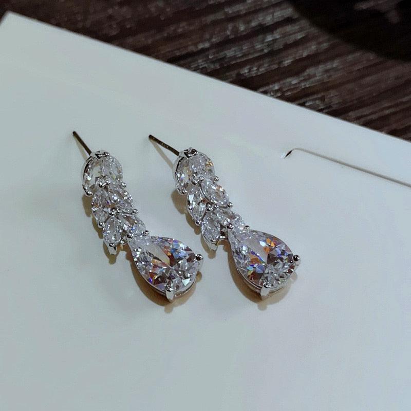 Huitan Women Drop Earring Wedding Band Jewelry Leave&Water Drop Shape Earring AAA Cubic Zirconia New Fashion Bridal Accessories - Beige Street