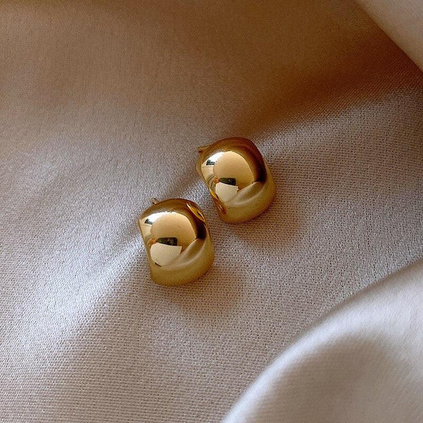 2022 New Classic Copper Alloy Smooth Metal Hoop Earrings For Woman Fashion Korean Jewelry Temperament Girl&#39;s Daily Wear earrings - Beige Street